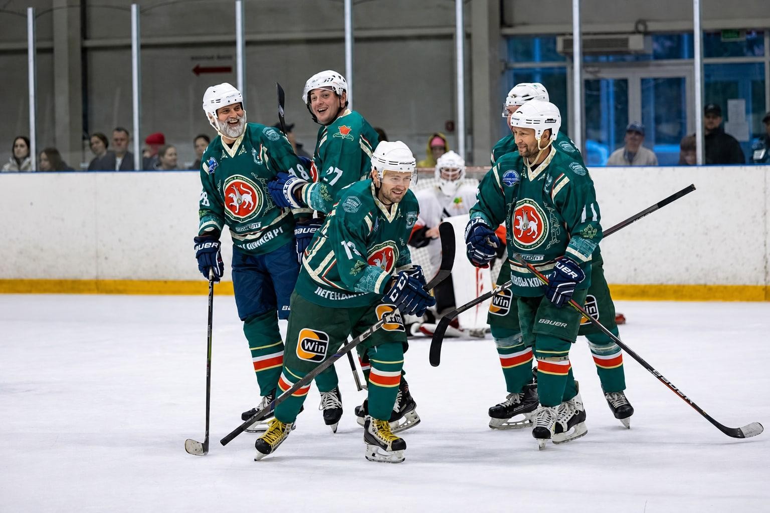 Бавлинские хоккеисты встретились с ветеранами «Ак Барса» на гала-матче